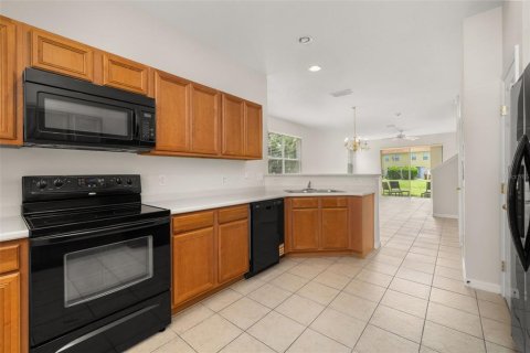 Townhouse in Kissimmee, Florida 3 bedrooms, 126.72 sq.m. № 1805588 - photo 15