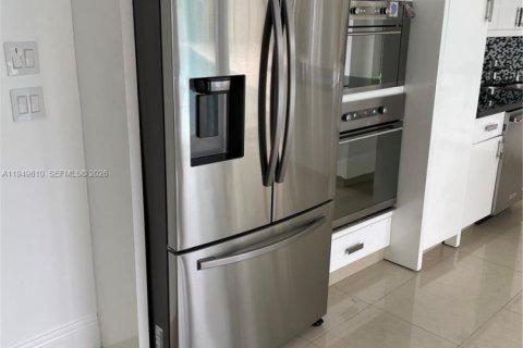 Villa ou maison à Miami, Floride 3 chambres, 118.91 m2 № 2005233