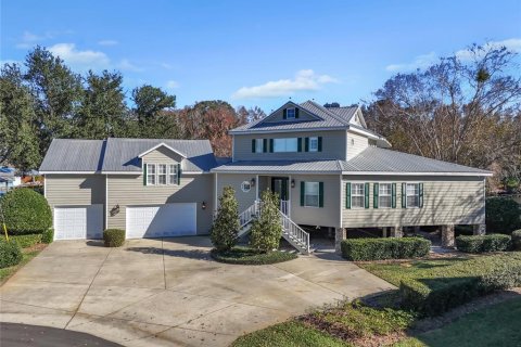 Casa en Astor, Florida 4 dormitorios, 292.08 m2 № 2134514