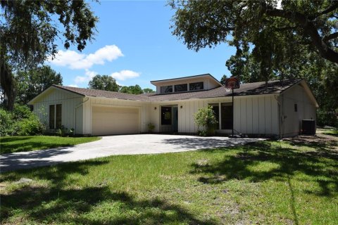 Casa en alquiler en Tampa, Florida, 3 dormitorios, 235.23 m2 № 1840223 - foto 2