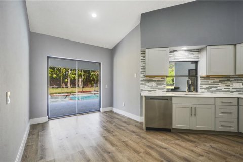 Casa en venta en Orlando, Florida, 4 dormitorios, 262.63 m2 № 1648955 - foto 21