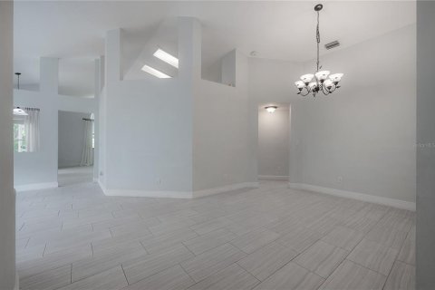 Casa en venta en Tampa, Florida, 3 dormitorios, 160.54 m2 № 2217182 - foto 15