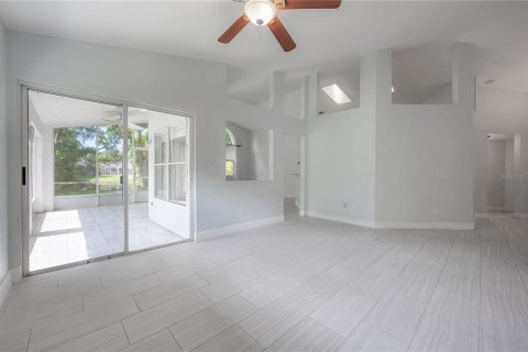 Casa en venta en Tampa, Florida, 3 dormitorios, 160.54 m2 № 2217182 - foto 18