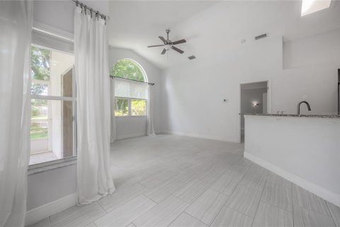 Casa en venta en Tampa, Florida, 3 dormitorios, 160.54 m2 № 2217182 - foto 22