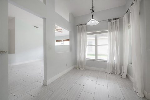 Casa en venta en Tampa, Florida, 3 dormitorios, 160.54 m2 № 2217182 - foto 21