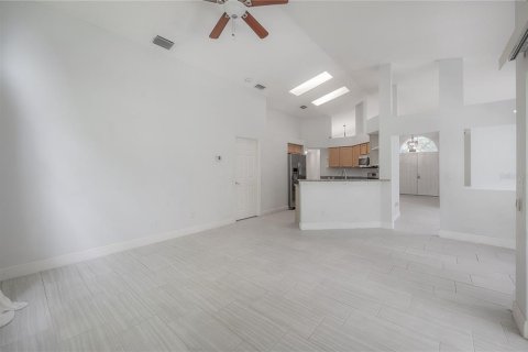 Casa en venta en Tampa, Florida, 3 dormitorios, 160.54 m2 № 2217182 - foto 23