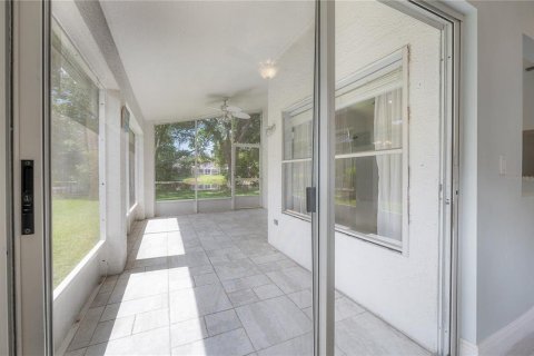 Casa en venta en Tampa, Florida, 3 dormitorios, 160.54 m2 № 2217182 - foto 19