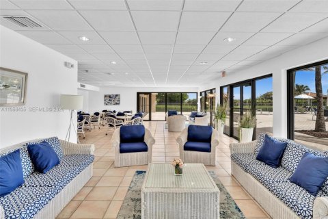 Copropriété à vendre à Miami Beach, Floride: 2 chambres, 99.87 m2 № 2011779 - photo 16