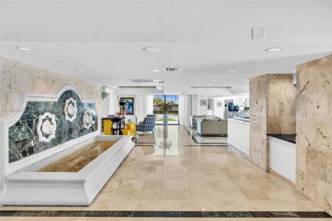 Copropriété à vendre à Miami Beach, Floride: 2 chambres, 99.87 m2 № 2011779 - photo 13