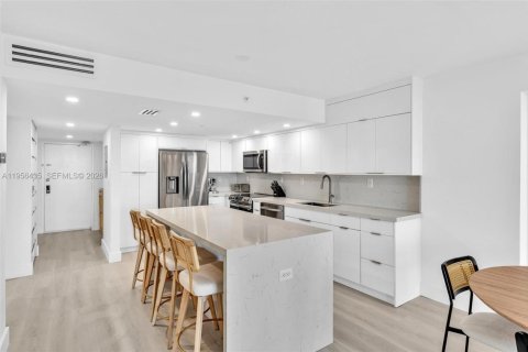 Copropriété à vendre à Miami Beach, Floride: 2 chambres, 99.87 m2 № 2011779 - photo 5