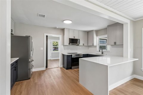 Casa en venta en Sanford, Florida, 4 dormitorios, 254.09 m2 № 2152020 - foto 24