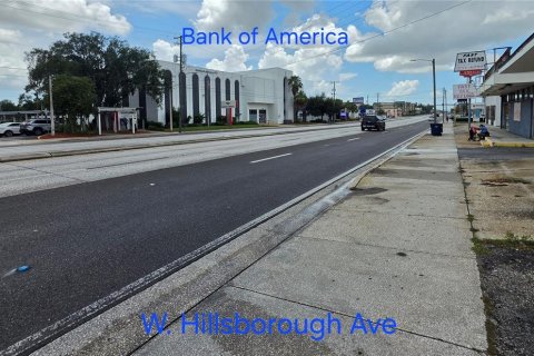 Commercial property in Tampa, Florida № 2215277 - photo 12