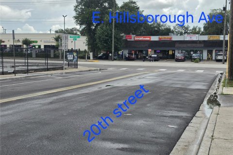 Commercial property in Tampa, Florida № 2215277 - photo 13