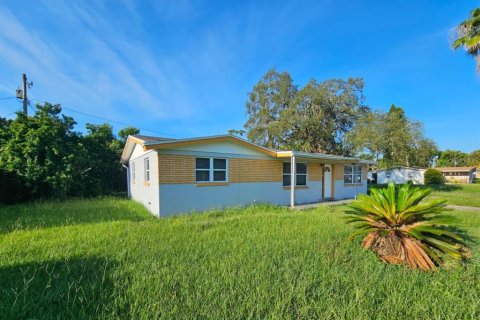 Villa ou maison à louer à Holiday, Floride: 3 chambres, 111.48 m2 № 2404595 - photo 2