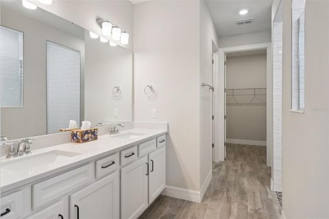 Villa ou maison à vendre à Minneola, Floride: 3 chambres, 176.98 m2 № 2267485 - photo 27