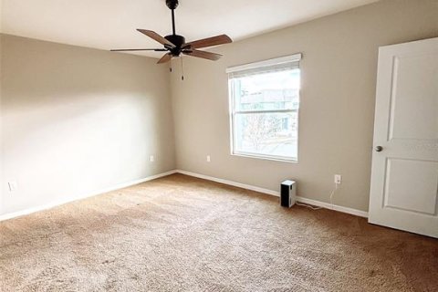 Adosado en alquiler en Wildwood, Florida, 3 dormitorios, 156.82 m2 № 2106088 - foto 9