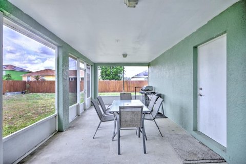 House in Sebring, Florida 4 bedrooms, 209.59 sq.m. № 2214576 - photo 28