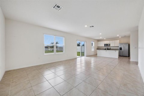 Villa ou maison à vendre à Davenport, Floride: 4 chambres, 234.67 m2 № 2422647 - photo 13