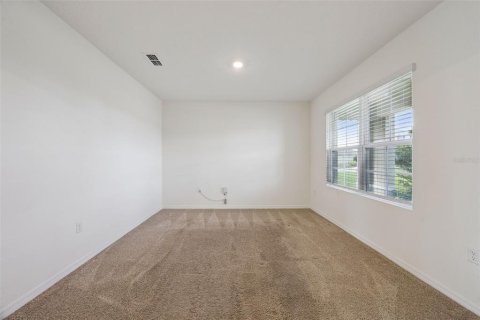 Villa ou maison à vendre à Davenport, Floride: 4 chambres, 234.67 m2 № 2422647 - photo 22