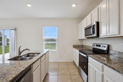 Villa ou maison à vendre à Davenport, Floride: 4 chambres, 234.67 m2 № 2422647 - photo 18