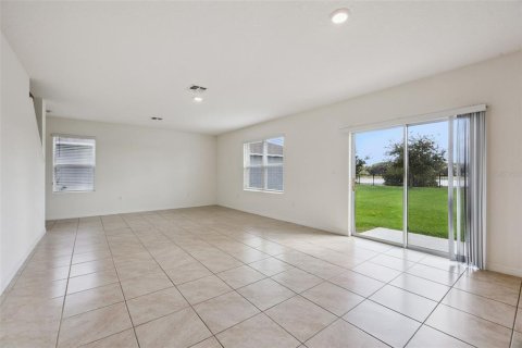 Villa ou maison à vendre à Davenport, Floride: 4 chambres, 234.67 m2 № 2422647 - photo 12