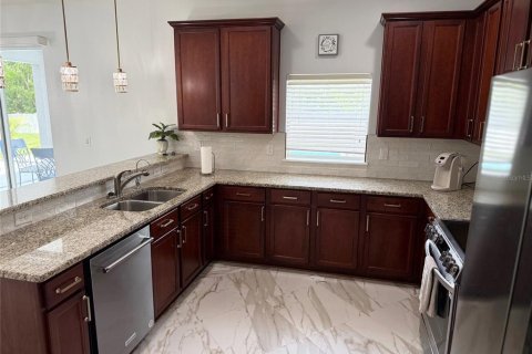 House in Riverview, Florida 4 bedrooms, 230.96 sq.m. № 2201220 - photo 26