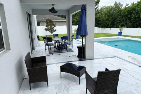 House in Riverview, Florida 4 bedrooms, 230.96 sq.m. № 2201220 - photo 23
