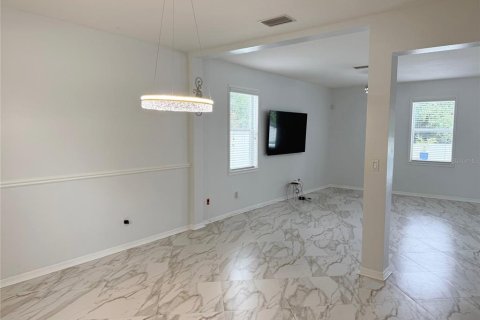 House in Riverview, Florida 4 bedrooms, 230.96 sq.m. № 2201220 - photo 9