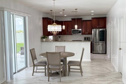 House in Riverview, Florida 4 bedrooms, 230.96 sq.m. № 2201220 - photo 6