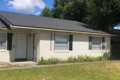 Appartement à Auburndale, Floride 2 chambres, 74.32 m2 № 2431893