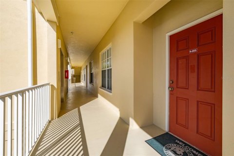 Condo in Celebration, Florida, 3 bedrooms № 2395973 - photo 11