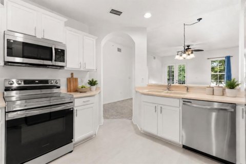 Condo in Celebration, Florida, 3 bedrooms № 2395973 - photo 23