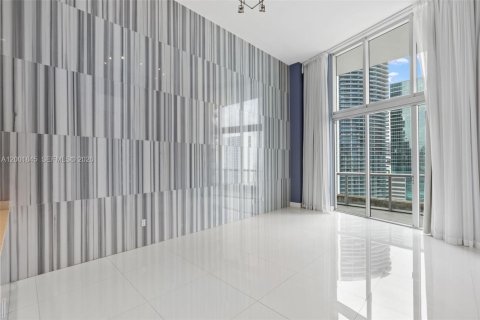 Condo in Miami, Florida, 1 bedroom  № 2170282 - photo 7