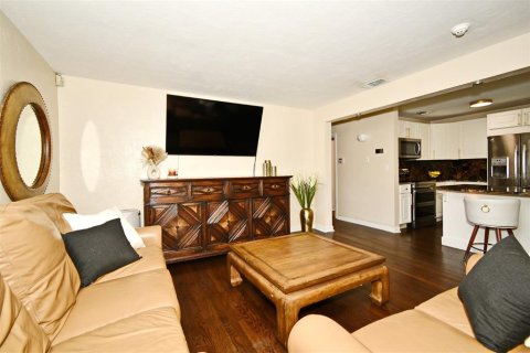 Casa en venta en Orlando, Florida, 2 dormitorios, 98.48 m2 № 1817778 - foto 6