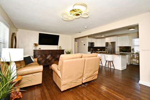 Casa en venta en Orlando, Florida, 2 dormitorios, 98.48 m2 № 1817778 - foto 7