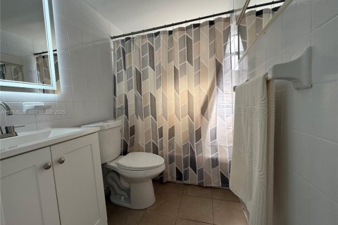 Снять в аренду виллу или дом в Майами, Флорида 203.73м2, № 1986707 - фото 5