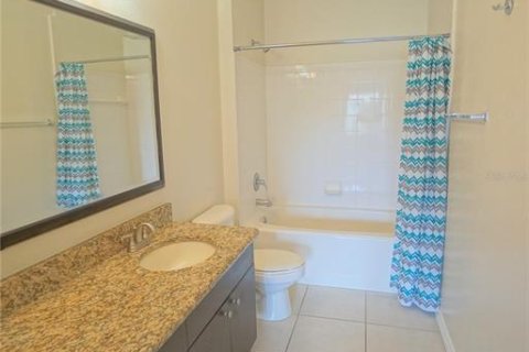 Condo in Tampa, Florida, 2 bedrooms  № 1875883 - photo 13