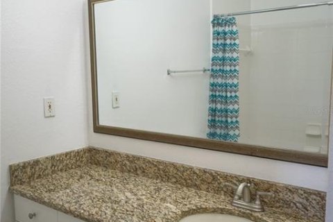 Condo in Tampa, Florida, 2 bedrooms  № 1875883 - photo 9