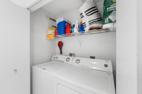 Condominio en alquiler en West Palm Beach, Florida, 2 dormitorios, 104.05 m2 № 2188311 - foto 21