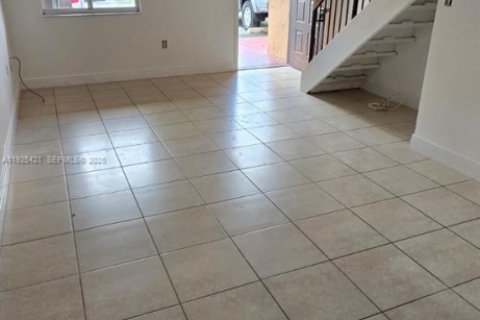 Condominio en venta en Miami, Florida, 2 dormitorios, 88.63 m2 № 1984359 - foto 9