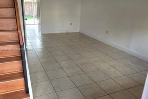 Condominio en venta en Miami, Florida, 2 dormitorios, 88.63 m2 № 1984359 - foto 4