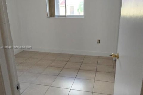 Condominio en venta en Miami, Florida, 2 dormitorios, 88.63 m2 № 1984359 - foto 5