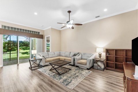 House in Lake Worth, Florida 3 bedrooms, 217.67 sq.m. № 2389822 - photo 23