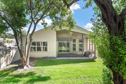 House in Lake Worth, Florida 3 bedrooms, 217.67 sq.m. № 2389822 - photo 30