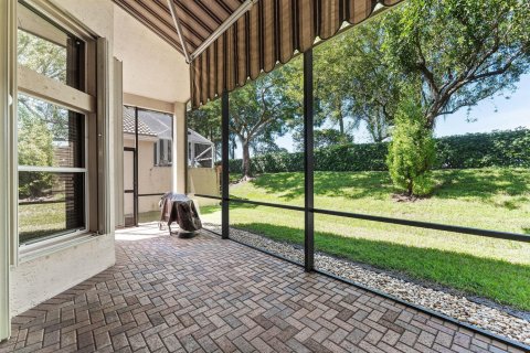 House in Lake Worth, Florida 3 bedrooms, 217.67 sq.m. № 2389822 - photo 25