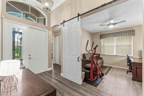 House in Lake Worth, Florida 3 bedrooms, 217.67 sq.m. № 2389822 - photo 8