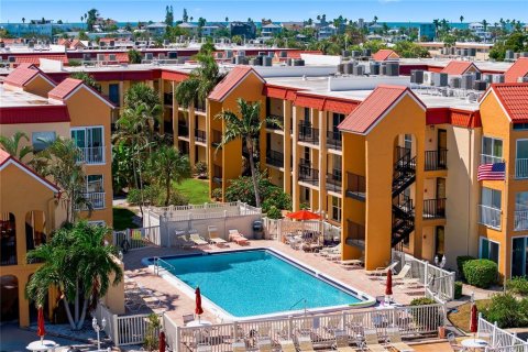 Condominio en venta en Saint Pete Beach, Florida, 2 dormitorios, 70.61 m2 № 2419536 - foto 25