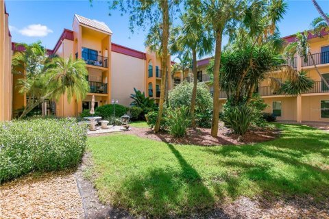 Condominio en venta en Saint Pete Beach, Florida, 2 dormitorios, 70.61 m2 № 2419536 - foto 6