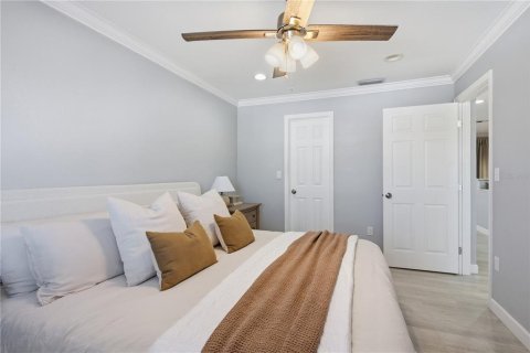 Condominio en venta en Saint Pete Beach, Florida, 2 dormitorios, 70.61 m2 № 2419536 - foto 23