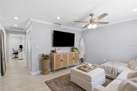 Condominio en venta en Saint Pete Beach, Florida, 2 dormitorios, 70.61 m2 № 2419536 - foto 8